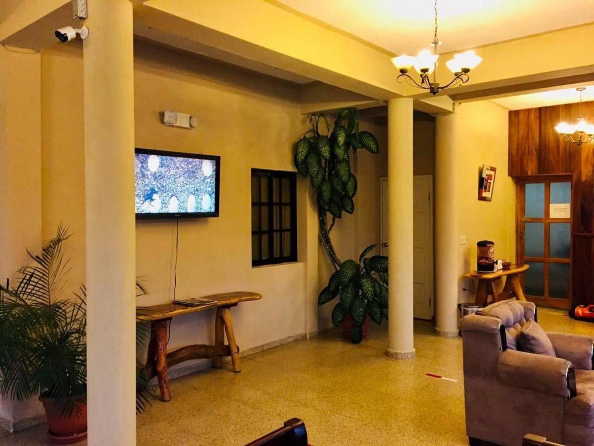 Hotel Las Margaritas La Esperanza Esterno foto